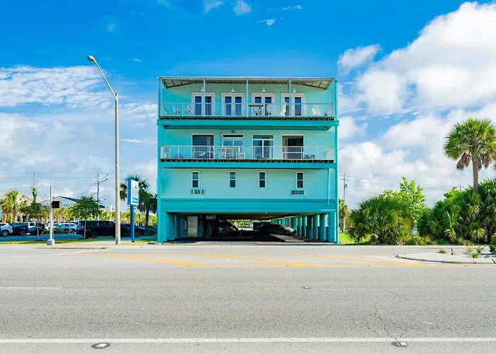 Holiday home Beachview 305